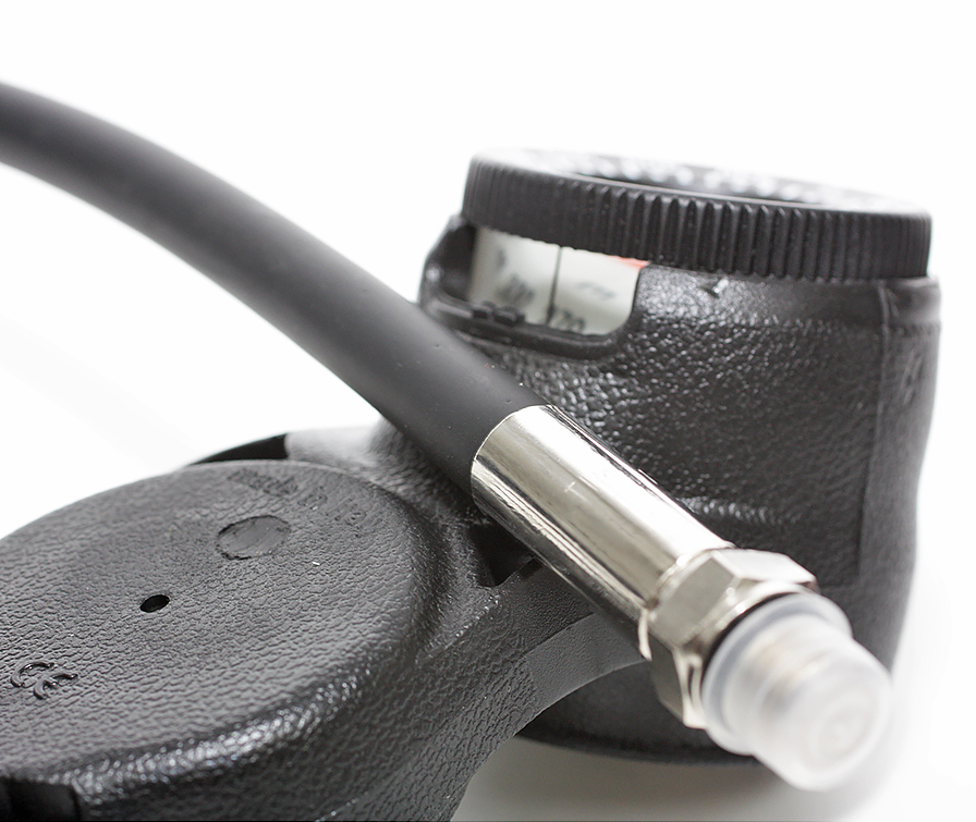 картинка Консоль трехприборная (манометр, глубиномер, компас) SoprasSub от магазина DivingWolf