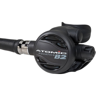 картинка Вторая ступень Atomic Aquatics B2 SECOND STAGE, SWIVEL, BLACK от магазина DivingWolf
