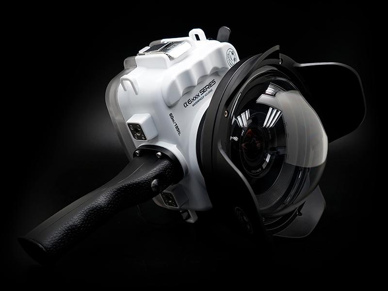 картинка Sea Frogs A6xxx Salted Line Series 6xxx (White) + WDP 155/67T2x + Pistol grip бокс для Sony A6xxx от магазина DivingWolf