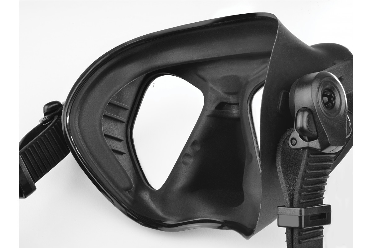 картинка Маска C4 Condor Antifog Black от магазина DivingWolf