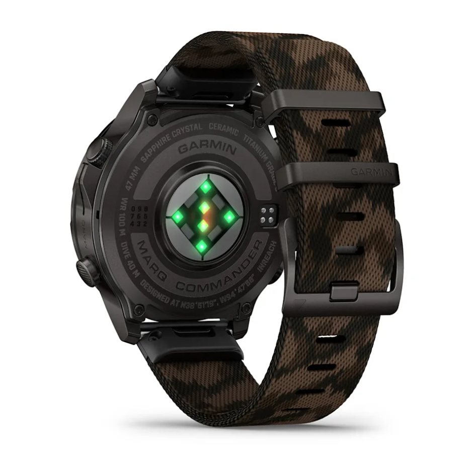 картинка Часы Garmin Marq Commander Gen 3 с камуфляжным ремешком от магазина DivingWolf