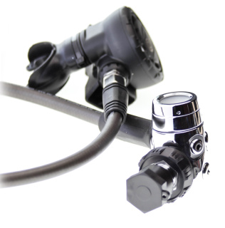 картинка Регулятор мембранный Ocean P320ICE 1-2 ступень с октопусом (30''/76см, сумка) от магазина DivingWolf