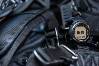 картинка Декомпрессиметр Suunto D4i Novo чёрный от магазина DivingWolf