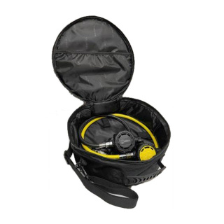 картинка Регулятор поршневой Ocean P300 1-2 ступень с октопусом (30''/76см, сумка) от магазина DivingWolf