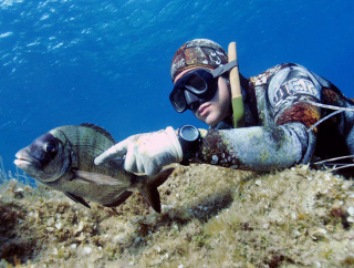 картинка Маска Abyss - черный силикон O.M.E.R. от магазина DivingWolf