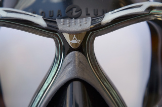 картинка Маска Infinity (черный силикон) Black от магазина DivingWolf