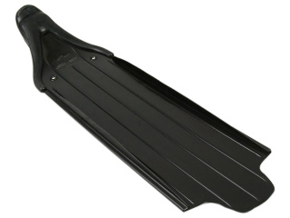 картинка Ласты C4 Wahoo Dark (90 см, закрытая пятка, угол 25°, средней жесткости) от магазина DivingWolf