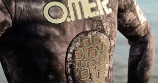 картинка Гидрокостюм Holo Stone (куртка+короткие штаны) 7 мм O.M.E.R. от магазина DivingWolf