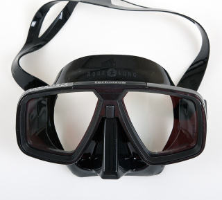 картинка Маска Look (черный силикон) Black от магазина DivingWolf