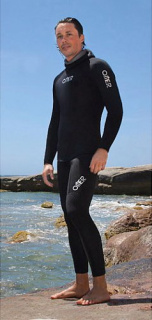 картинка Гидрокостюм Master Team, 3 mm (комплект, короткие штаны) O.M.E.R. от магазина DivingWolf