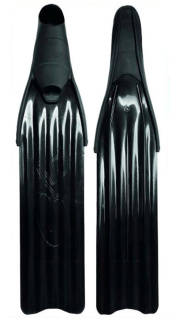 картинка Ласты C4 DOLPHIN (95 см, закрытая пятка, угол 32°, средней жесткости) от магазина DivingWolf