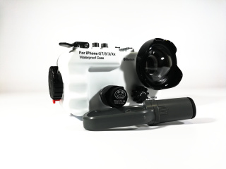 картинка Sea Frogs iPhone XR/X/6/7/8 Bluetoooth (white) +VPS-100 для Apple iPhone XR/X/6/7/8 в комплекте с вакуумной системой от магазина DivingWolf