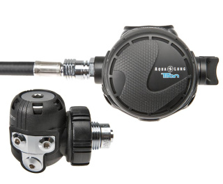 картинка Регулятор для дайвинга Titan 2017 Aqua Lung от магазина DivingWolf