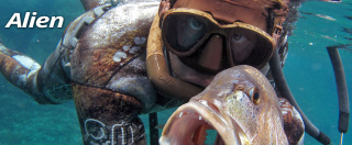 картинка Маска Alien черный силикон/черная рамка O.M.E.R. от магазина DivingWolf