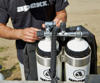 картинка Комплект колец для спарки Apeks от магазина DivingWolf