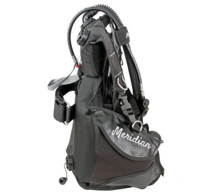 картинка Жилет-компенсатор FanDiver Меридиан, черно-серый от магазина DivingWolf