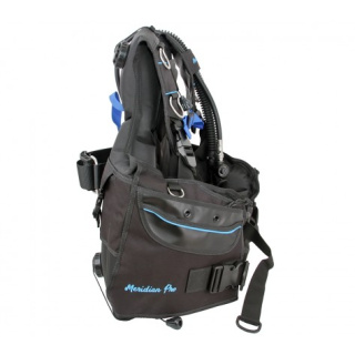 картинка Жилет-компенсатор FanDiver Меридиан Про, черно-синий от магазина DivingWolf