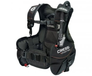 картинка Жилет компенсатор Cressi START PRO классический от магазина DivingWolf