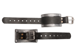 картинка Груза ножные ( гнутый ) АкваГруз 1кг от магазина DivingWolf