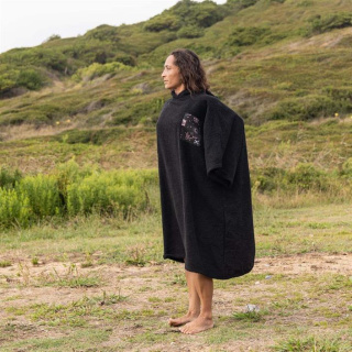 картинка Пончо флисовое SOORUZ Poncho PULMO 3/4 Sleeves Black от магазина DivingWolf