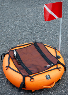 картинка Буй-островок для фридайвинга ApneaPro от магазина DivingWolf